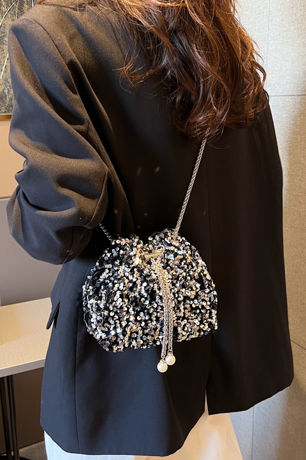 Sequin Chain Drawstring Bucket Bag